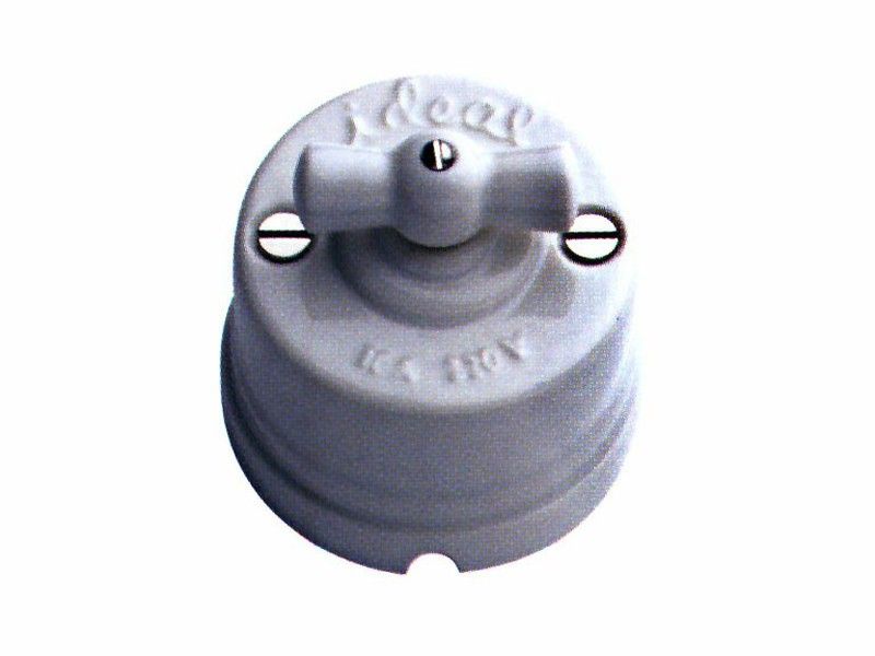 Conmutador blanco Llinas EE0001PB00 1