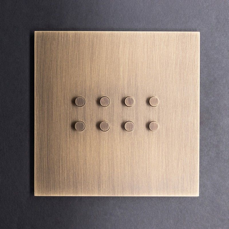 DoT interruptor minimalista de Atelier Luxus 1