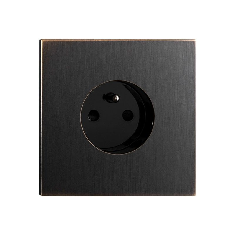 Interruptors i endolls model FACET d'Atelier Luxus 8